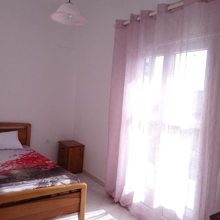 Vacation House In Stroggili Agios Ioannis Peristeron  ภายนอก รูปภาพ