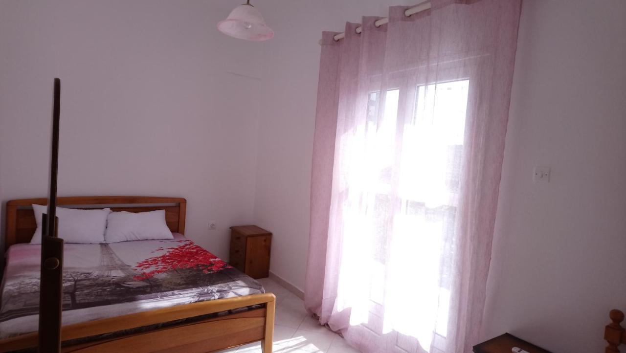 Vacation House In Stroggili Agios Ioannis Peristeron  ภายนอก รูปภาพ
