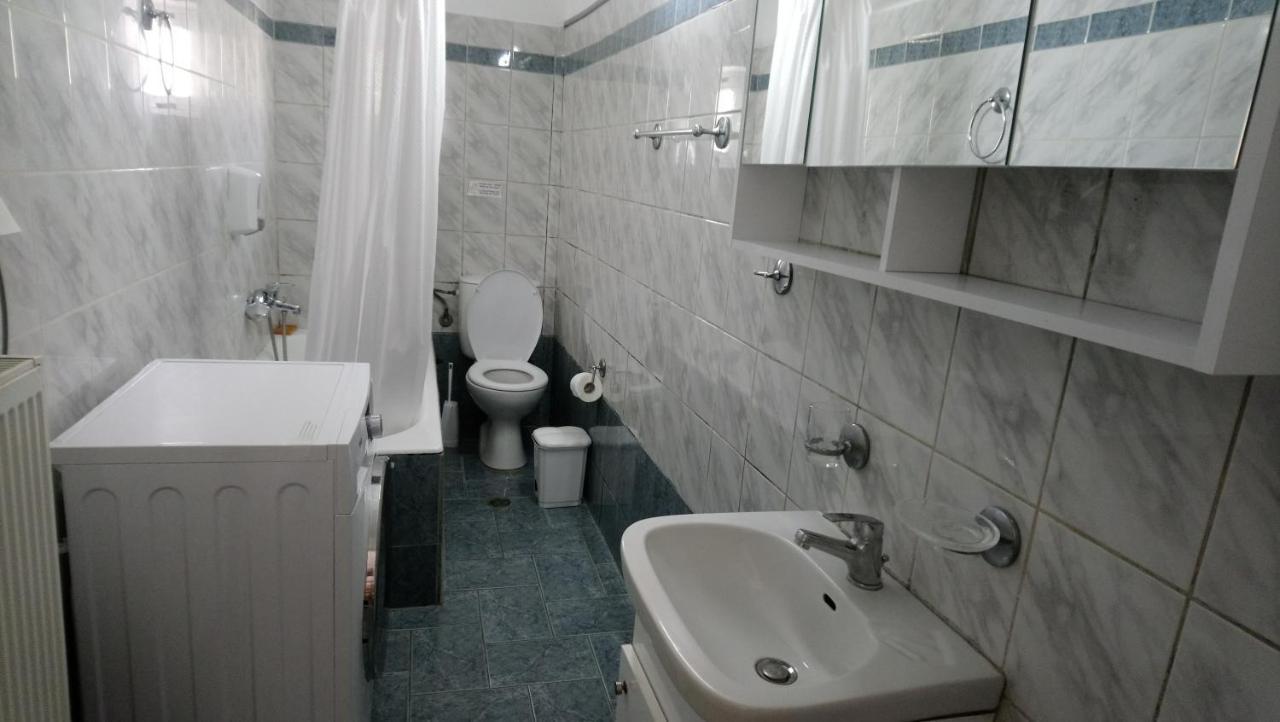 Vacation House In Stroggili Agios Ioannis Peristeron  ภายนอก รูปภาพ